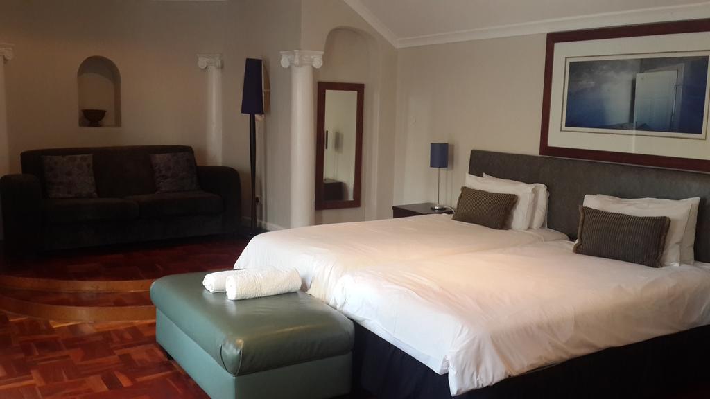 Cascade Manor Hotel Paarl Buitenkant foto